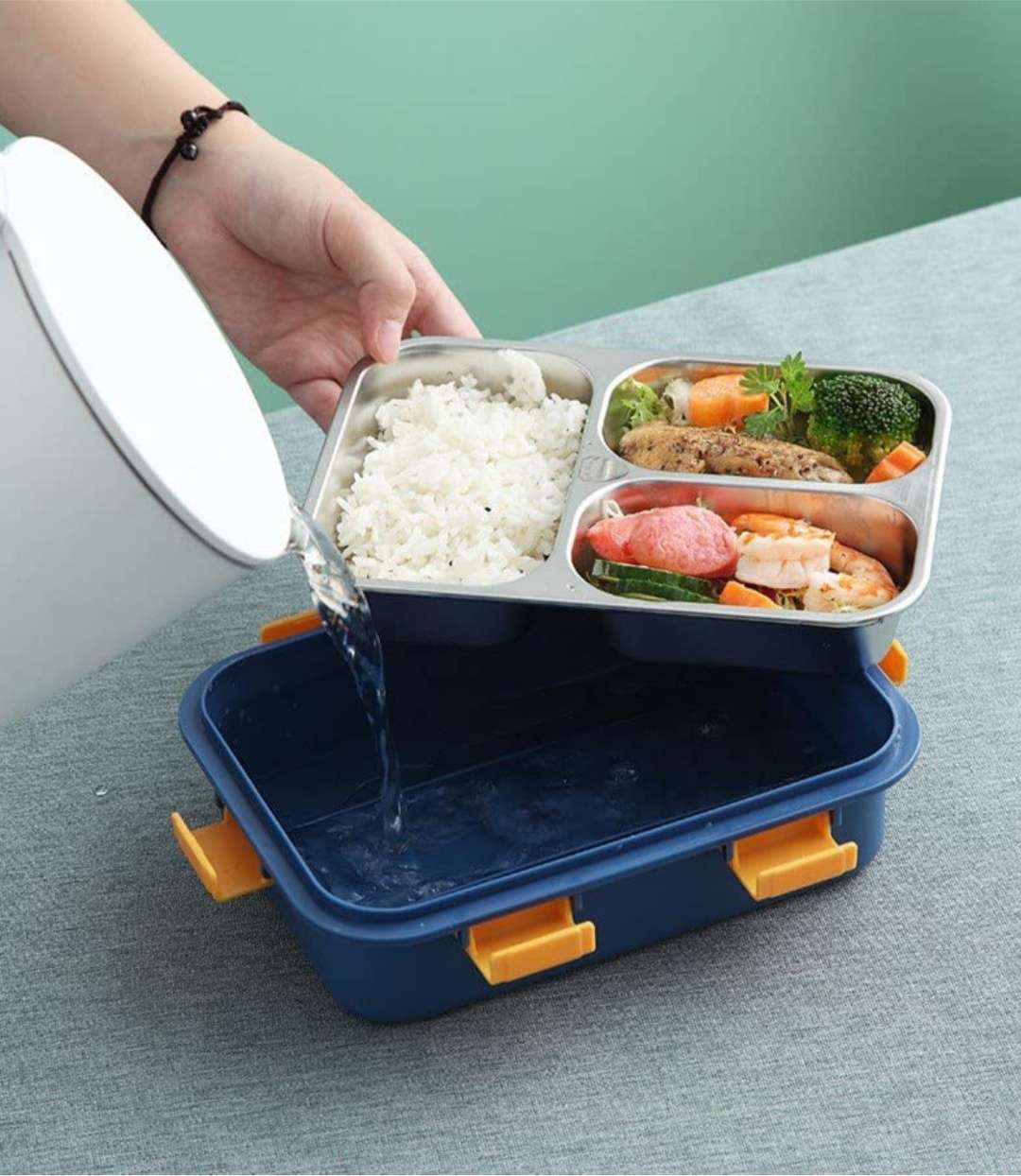 Three compartment lunchbox online - Tiny Grews